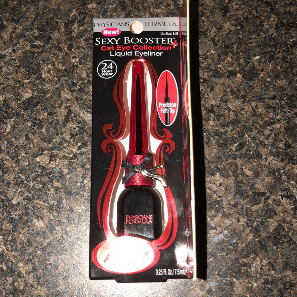 Sexy Booster Liquid Eyeliner